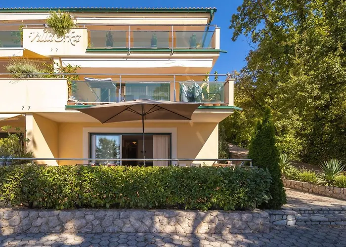 2 Bedroom Lovely In *