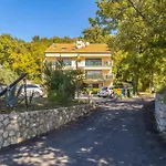 Apartman 2 Bedroom Lovely Apartment In Omisalj Omisalj