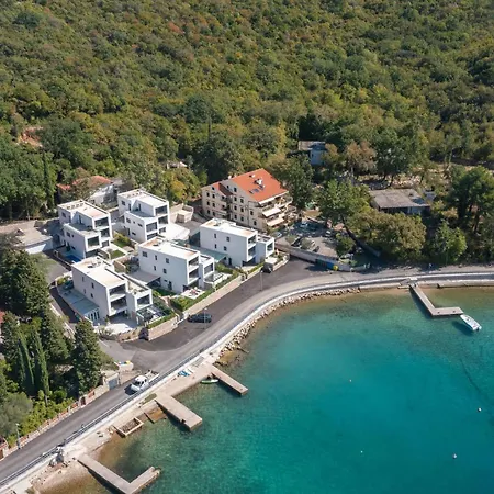 2 Bedroom Lovely In Apartament Omišalj