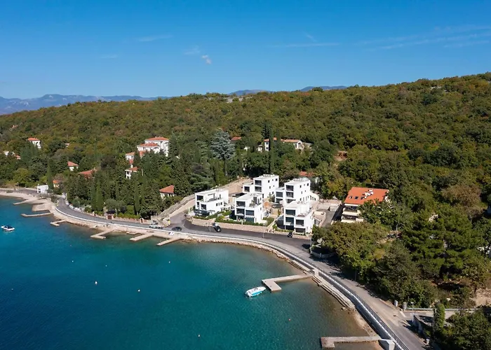 Apartament 2 Bedroom Lovely In *